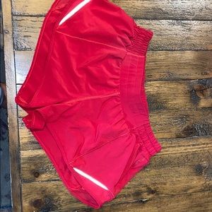Red lululemon hotty hot 2.5”